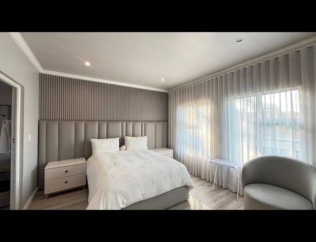 4 BEDROOM HOUSE FOR SALE IN THATCHFIELD